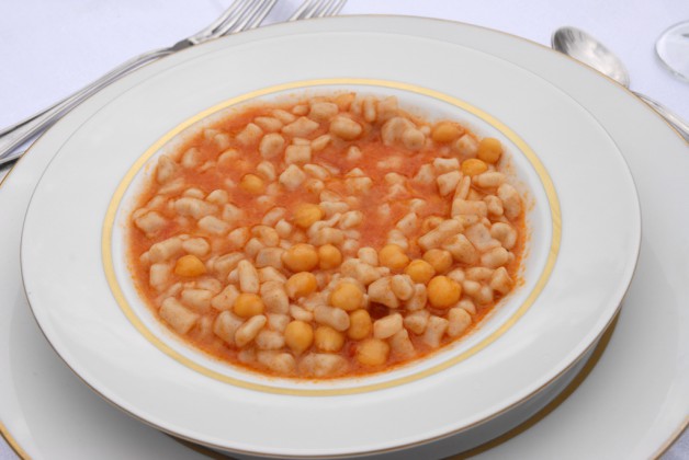 Gnocchetti e ceci - Sagra dei ceci e dello zafferano