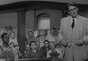 Gregory Peck e' Atticus nel film tratto dal romanzo di Harper Lee nel 1962